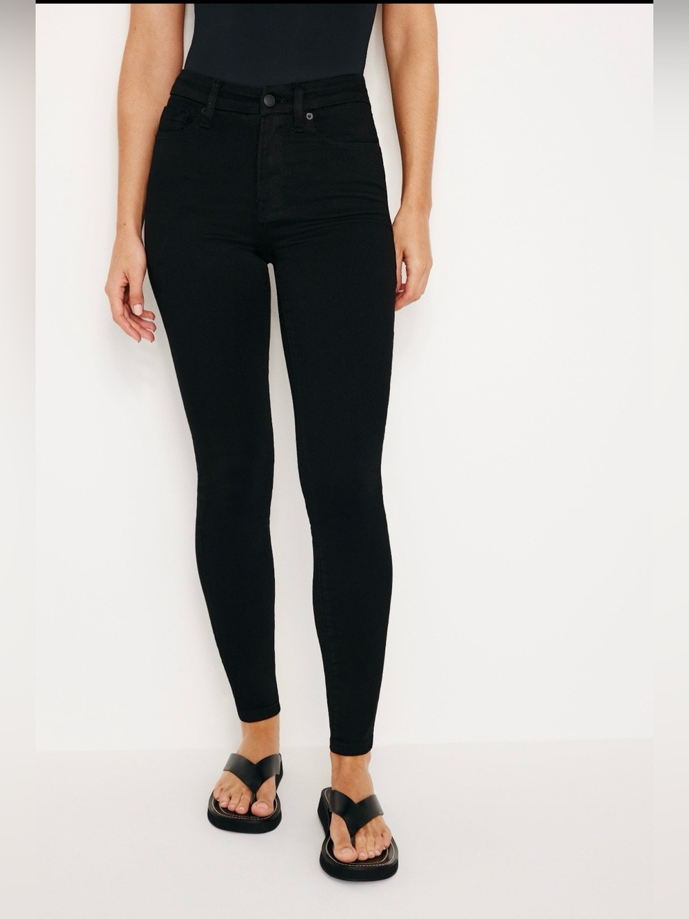 NWOT Good American Good Legs Crop Skinny Jeans